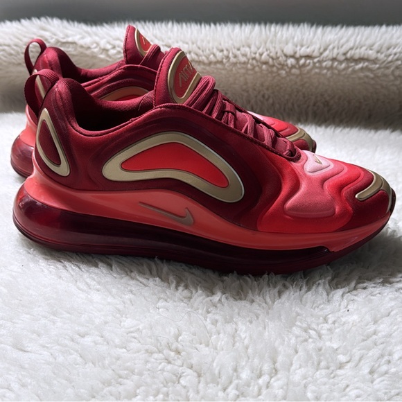 NIKE AIR MAX 720 GS IRON MAN CRIMSON RED BRONZE GOLD 270 7Y/8.5 Womens - Picture 4 of 6